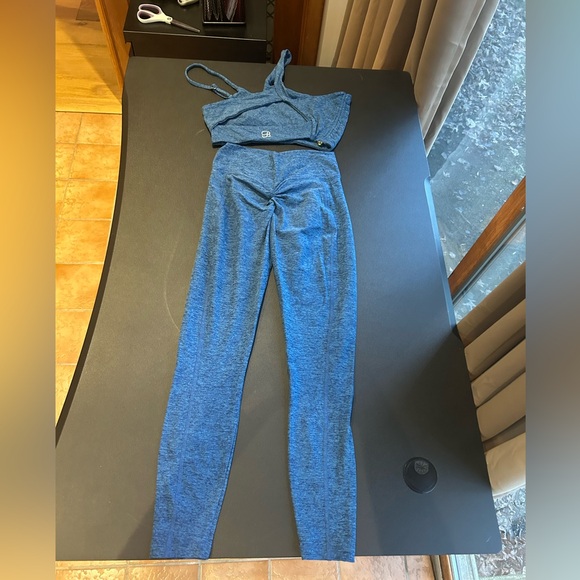 (3) Bombshell Workout Set Bundle - Picture 12 of 13